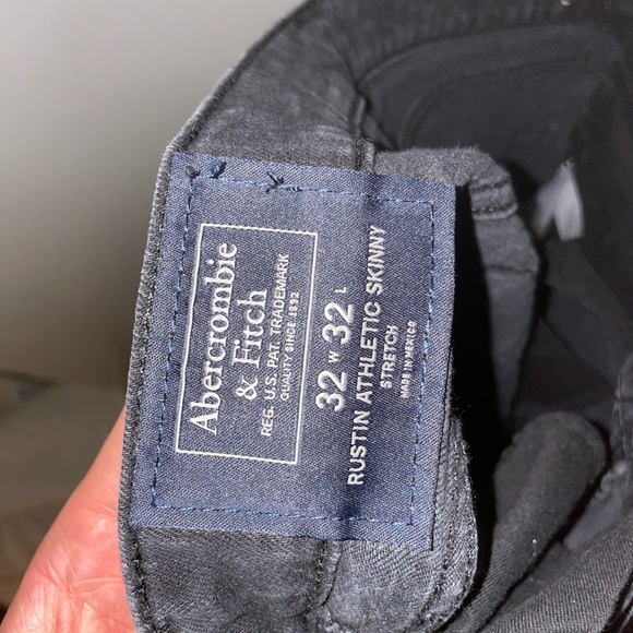 Abercrombie Athletic Black Ripped Jeans 31x32 - Picture 7 of 7